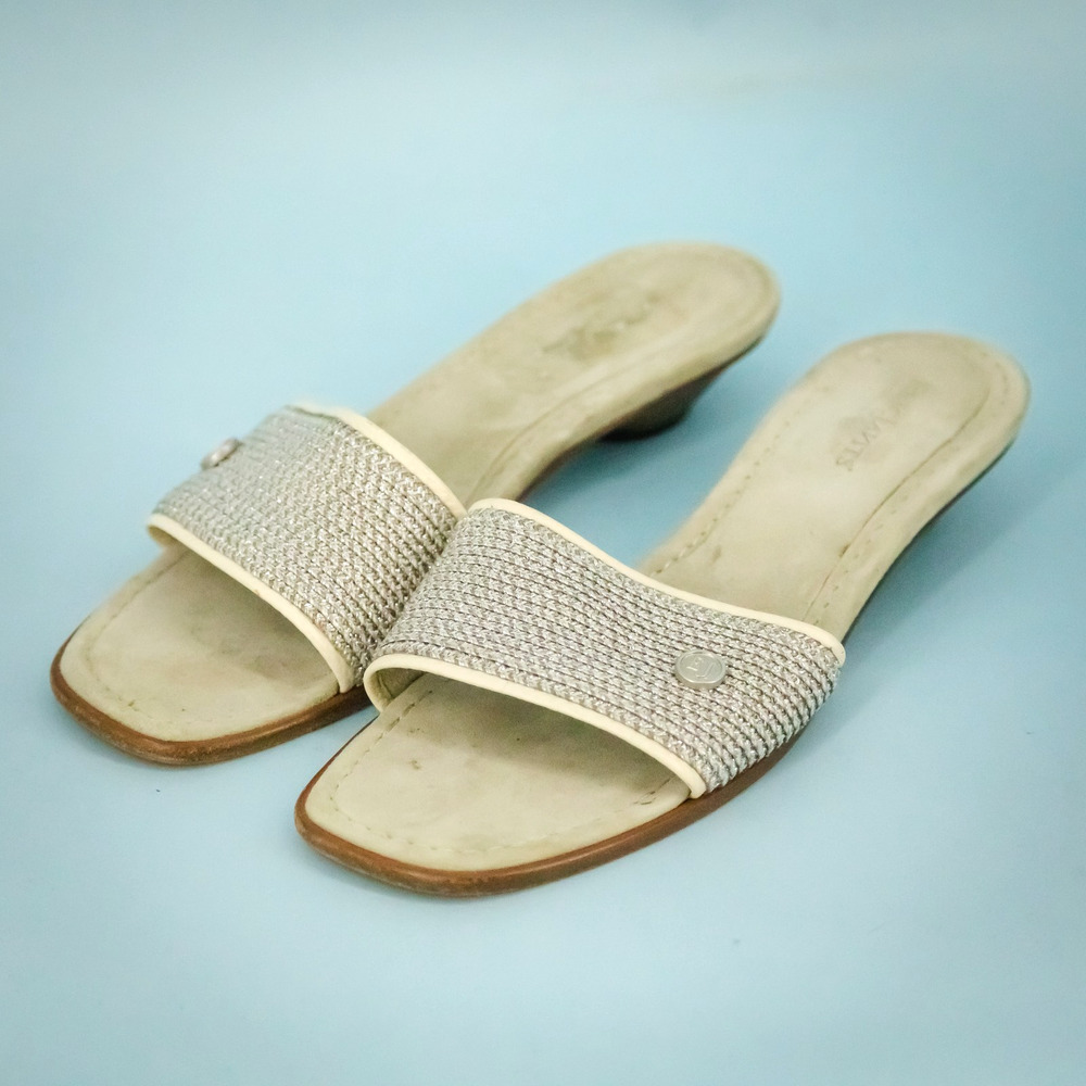 Eric Javits Size 9 Bellport Raffia Metallic Leather Slip On Kitten Heel Sandals